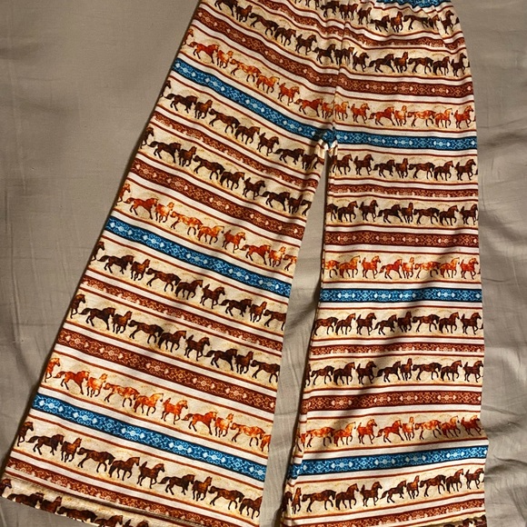 Equestrian girls size 6 wide leg pant - Picture 2 of 5